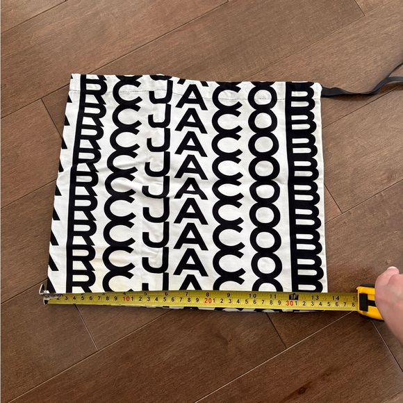 Marc Jacobs Mini Dust Bag - Picture 5 of 5